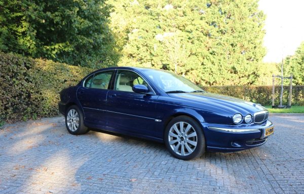 Jaguar X Type 3.0 V6 all wheel drive